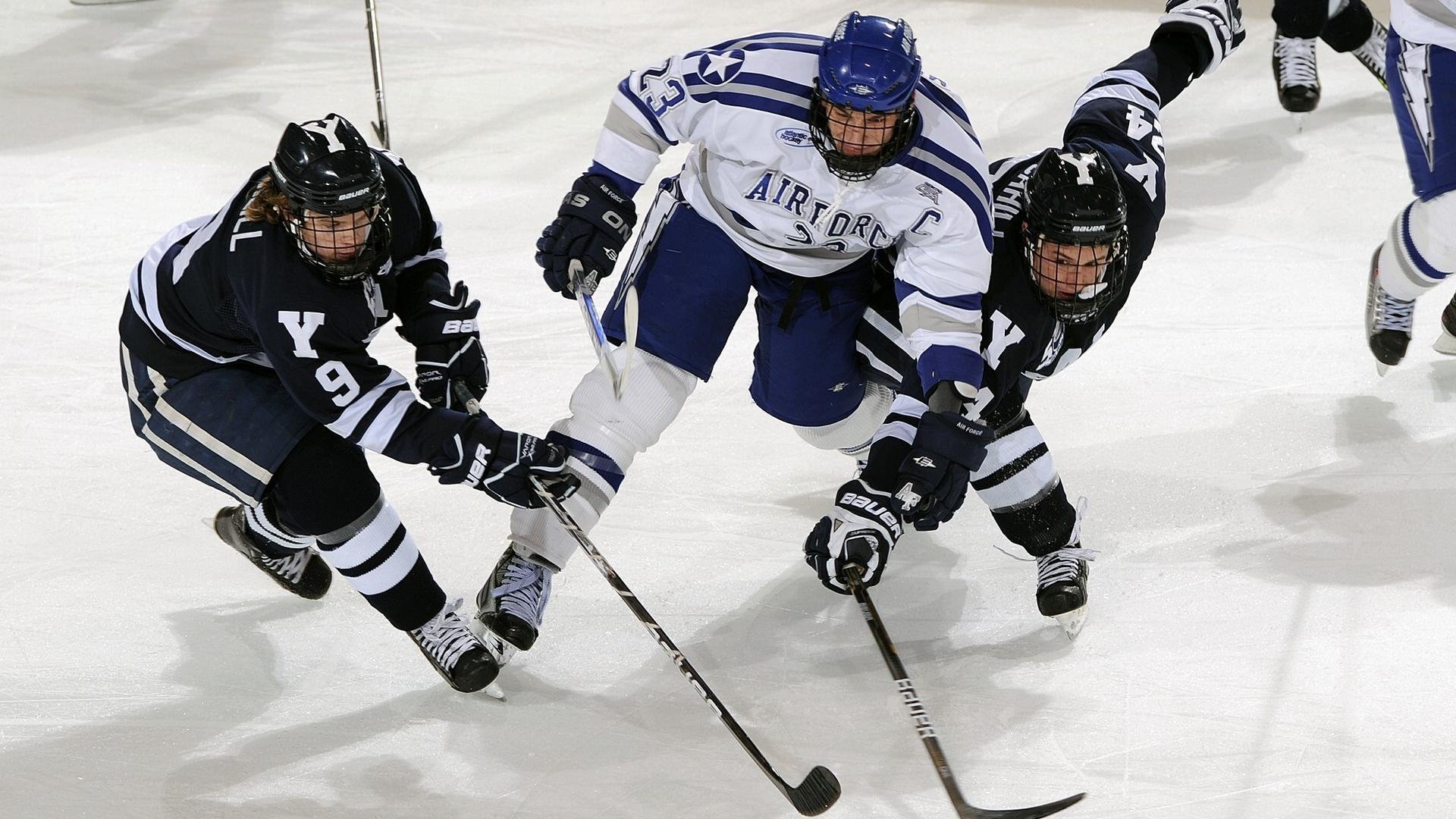 开云体育下载-热血激战：两队攻防逐渐升华，场面火爆！，热血激战十足过瘾电影名字